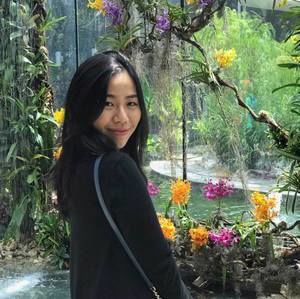 Meet your Posher, Celine